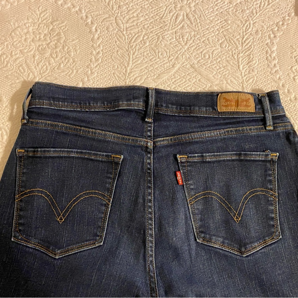 Levi's Women's Sz 10 Jeans Dark Blue Wide Leg